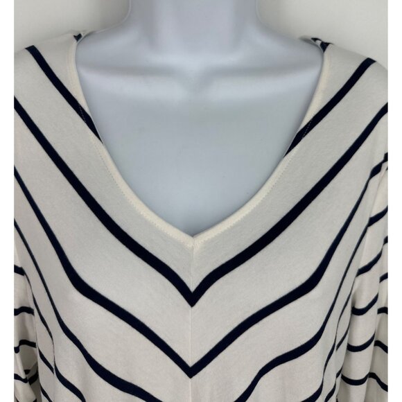 Chico's Mitered Stripe Valarie Long Sleeve V-Neck Top Size 1 US M - Picture 2 of 8